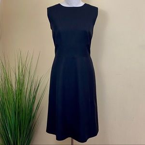 TAHARI Women’s Charcoal Gray Sleeveless Dress